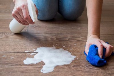 Comment nettoyer les planchers de bois franc | Guide d’entretien et de soins