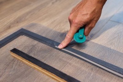 Comment couper les planches de vinyle